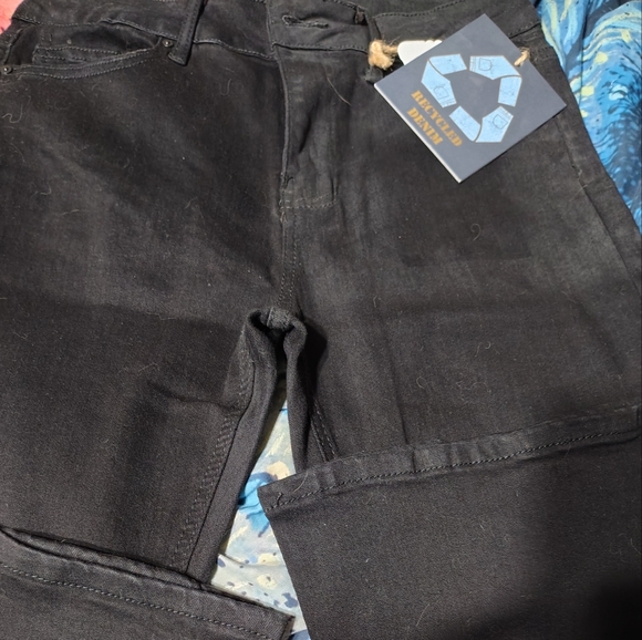 Indigo Rein High Rise Black Flare Jeans /SZ 13/NWT/ Recycled Bottles/ Info - Picture 4 of 11